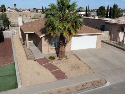 1452 Chato Villa Dr, El Paso, TX, 79936