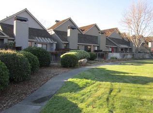 1951 Oak Cir, Yountville, CA