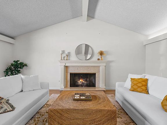 4th image of 6427 Golfcrest Dr