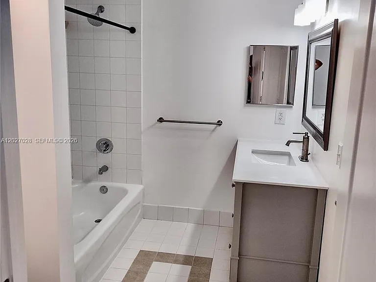 1200 Brickell Bay Dr #2005 — Photo 12