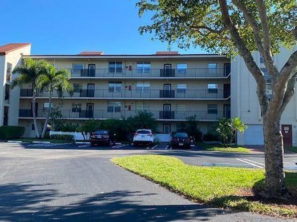 27 Abbey Ln APT 304