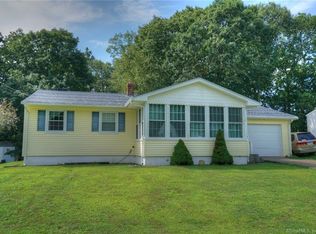 296 Indigo St, Mystic, CT 06355