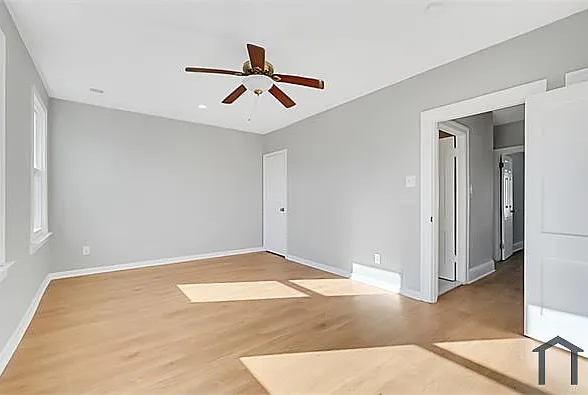 727 Otis Pl NW — Photo 18