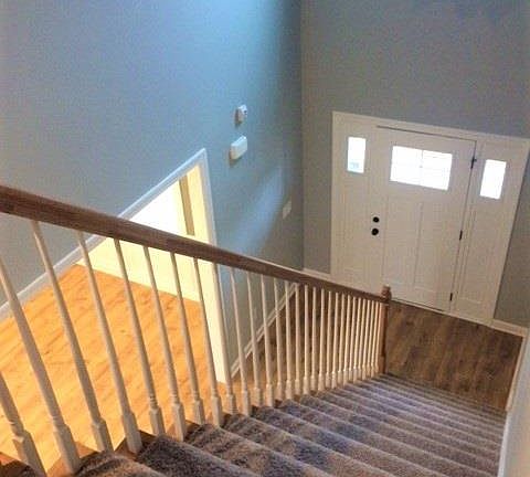 5th image of 405 Kingston Cir