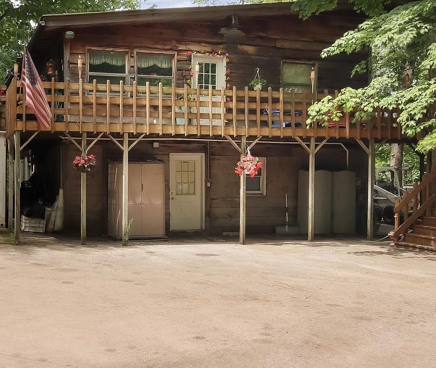 4867 Thornburg Trl, Williamsburg, MI 49690 MLS 1913603 Zillow