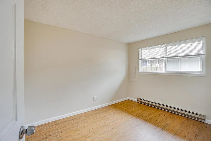 2915 E 33rd St #2915 — Photo 19