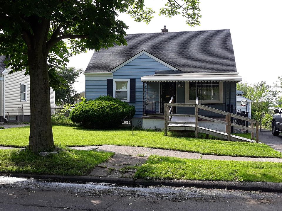2nd image of 1652 S Liebold St