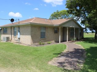 802 County Road 467, Palacios, TX 77465