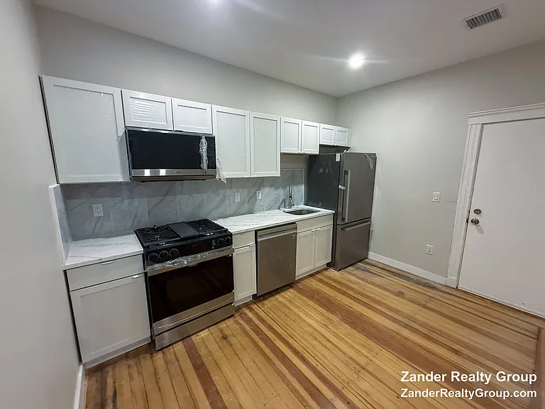 51 Pasadena Rd #2 — Photo 12