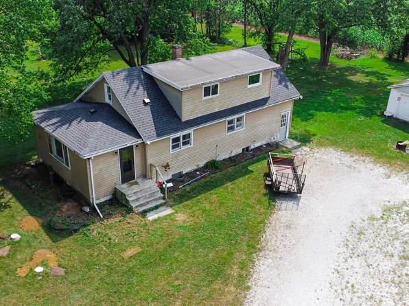 5885 N 575 W, Winamac, IN 46996