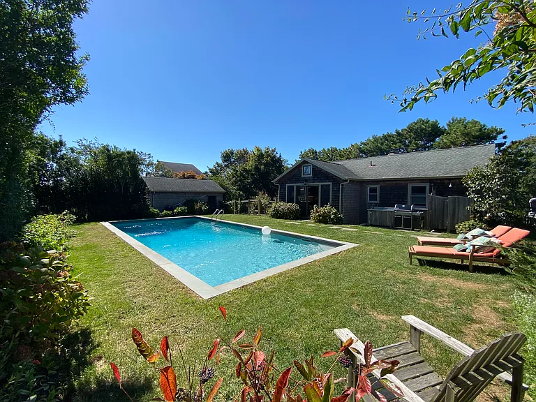 8 Old Fort Ln — Photo 14