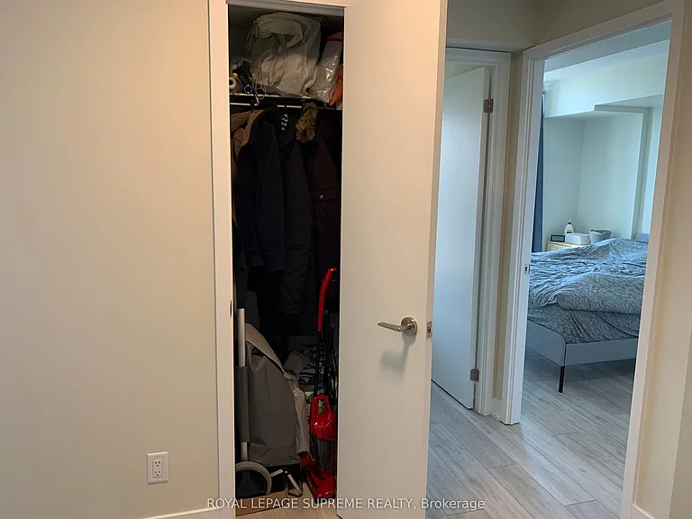 38 Monte Kwinter Ct #812 — Photo 8