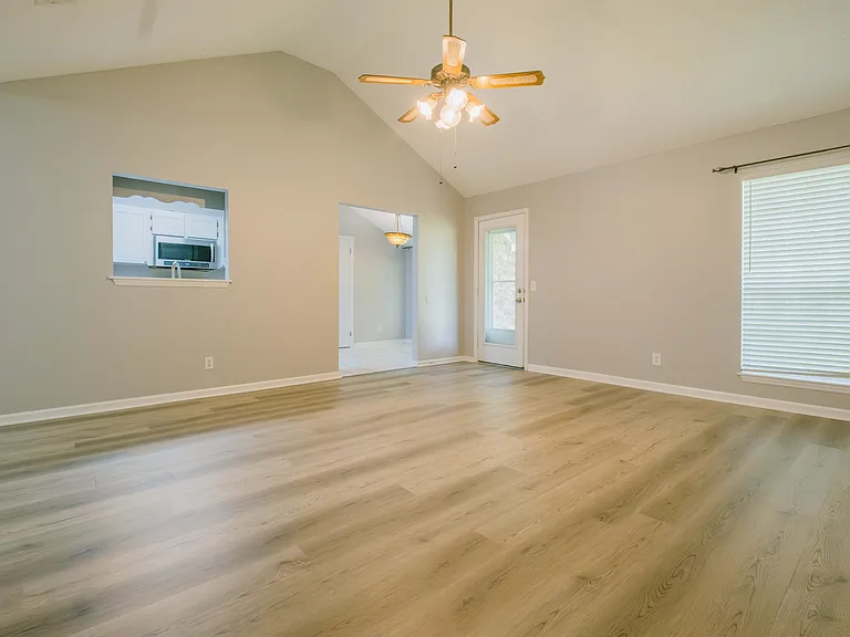 655 Osprey Dr — Photo 15