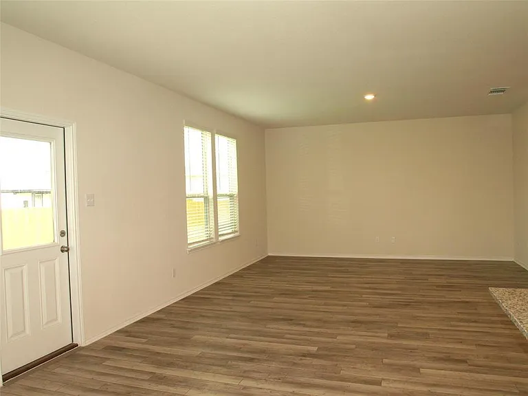 173 Onna St — Photo 12