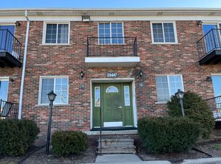 39447 Van Dyke Ave #42, Sterling Heights, MI 48313