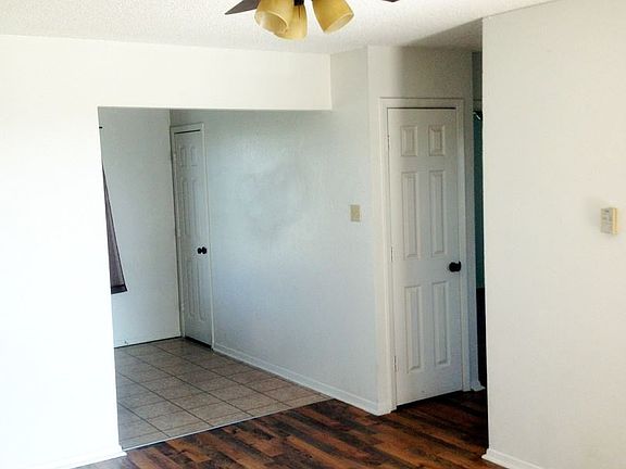 4th image of 1381 S State Highway 108 APT C