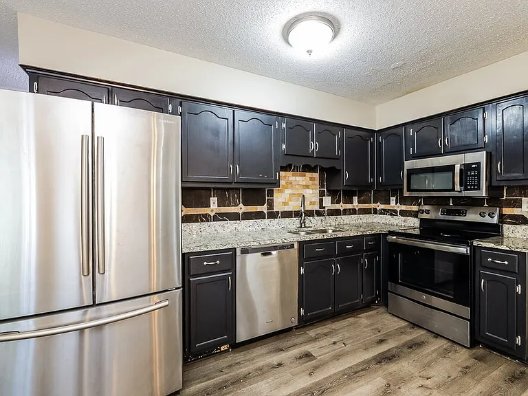 4924 W Hedgewall Cir — Photo 8