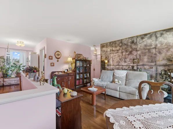 220-47 73rd Avenue image 8 of 19