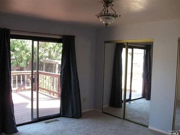 3rd image of 256 Burlington Dr