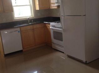 487 5th Ave APT 2, Cedarhurst, NY 11516