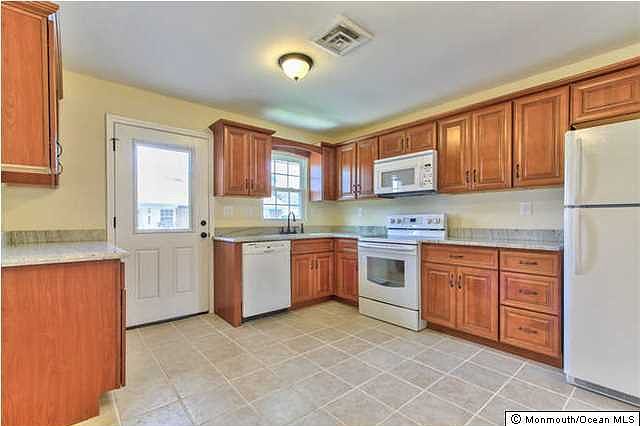 1st image of 1204 Shetland Drive #B