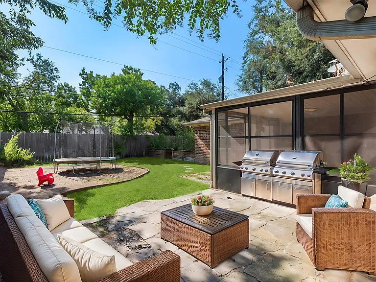 3010 Westerland Dr — Photo 44