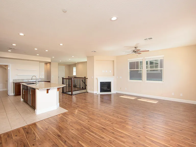 6491 Bayview Dr #1 — Photo 17