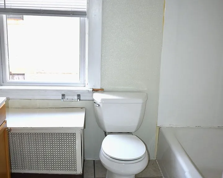 35 S Carpenter Ave — Photo 5