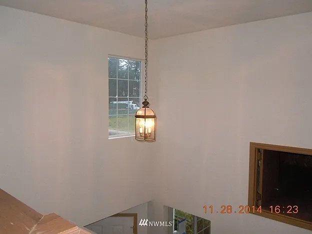 18325 SE 261st Ct — Photo 21