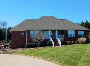 931 Sam Johnson Rd, Columbia, TN 38401