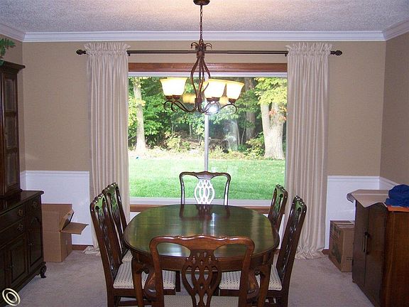 4th image of 46536 Cider Mill Dr