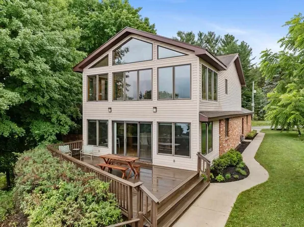 1286 Marshall Rd, Boyne City, MI 49712