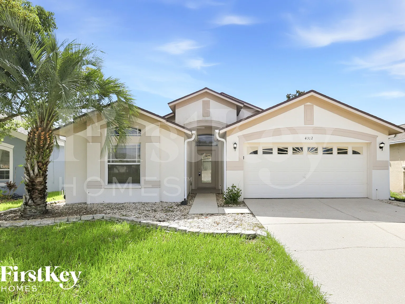 3 bed, 2.0 bath, 2090 sqft, $2,590 — Photo 1