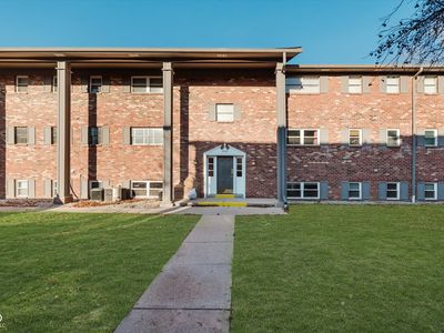 4940 Allisonville Rd UNIT B, Indianapolis, IN, 46205