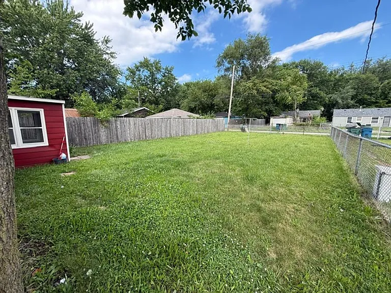4341 Elm Ave — Photo 12