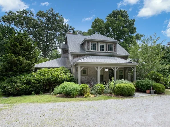 948 Drift Rd, Westport, MA 02790
