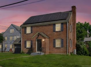 209 Roxbury Rd, New Britain, CT 06053