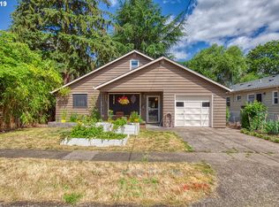 230 W Fairfield St, Gladstone, OR