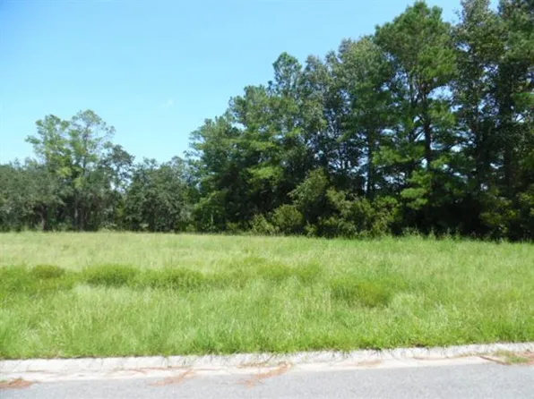 1139 River Oaks Rd, Brunswick, GA 31523