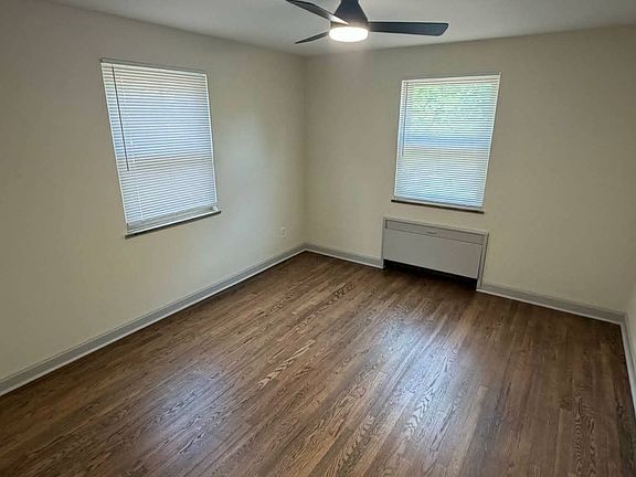 4th image of 3914 E Gatewood Ln APT 3