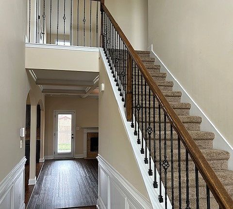 5th image of 750 Sturdivant Dr