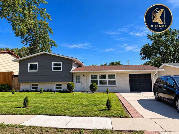 7127 Glenwood Ln, Hanover Park, IL 60133