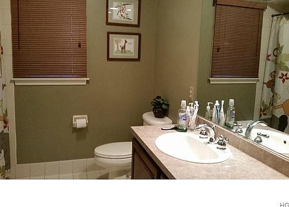 2nd Floor Bathroom