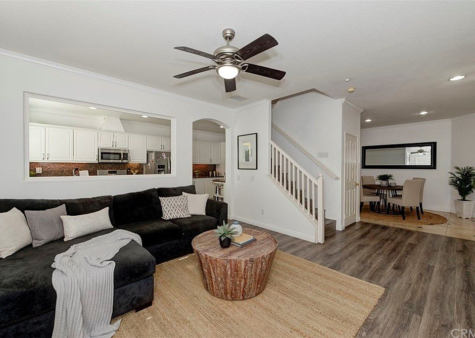 1st image of 42 Avenida Brio