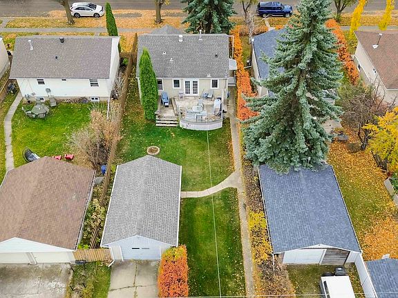 5th image of 9342 72nd Ave NW