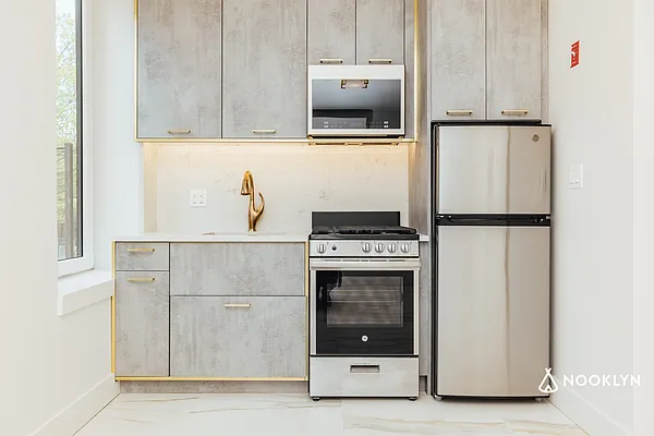 Rented by Nooklyn NYC LLC | media 28