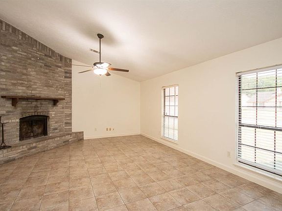 4th image of 5622 Fair Forest Dr