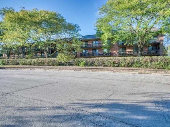 444 Redondo Dr APT 109, Downers Grove, IL 60516