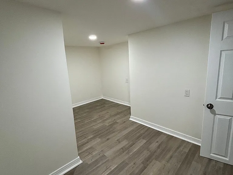 6415 Glenmore Ave #1 — Photo 7