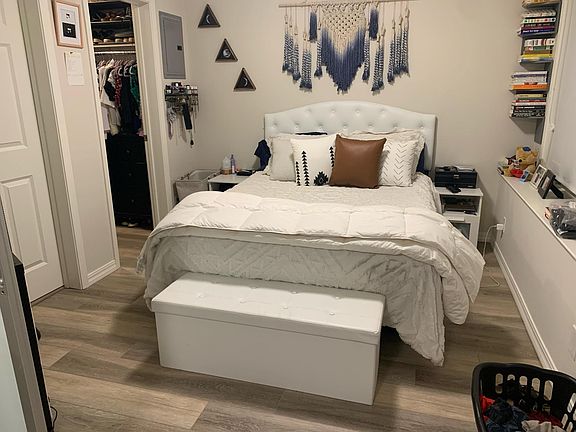 4th image of 1555 Greenwich St APT 14